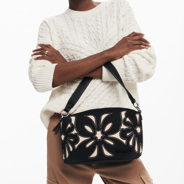 24WAXP21_2000_8 bolso desigual