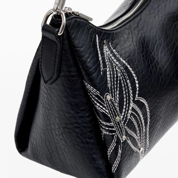 24WAXP83_2000_5 bolso desigual
